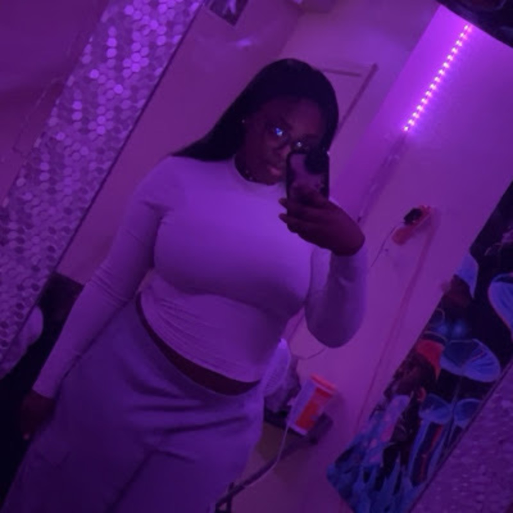 Meet your Posher, Khloe